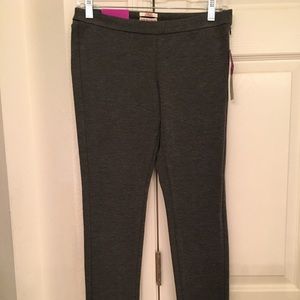 Merona brand pull on skinny pant. Gray. NWT.